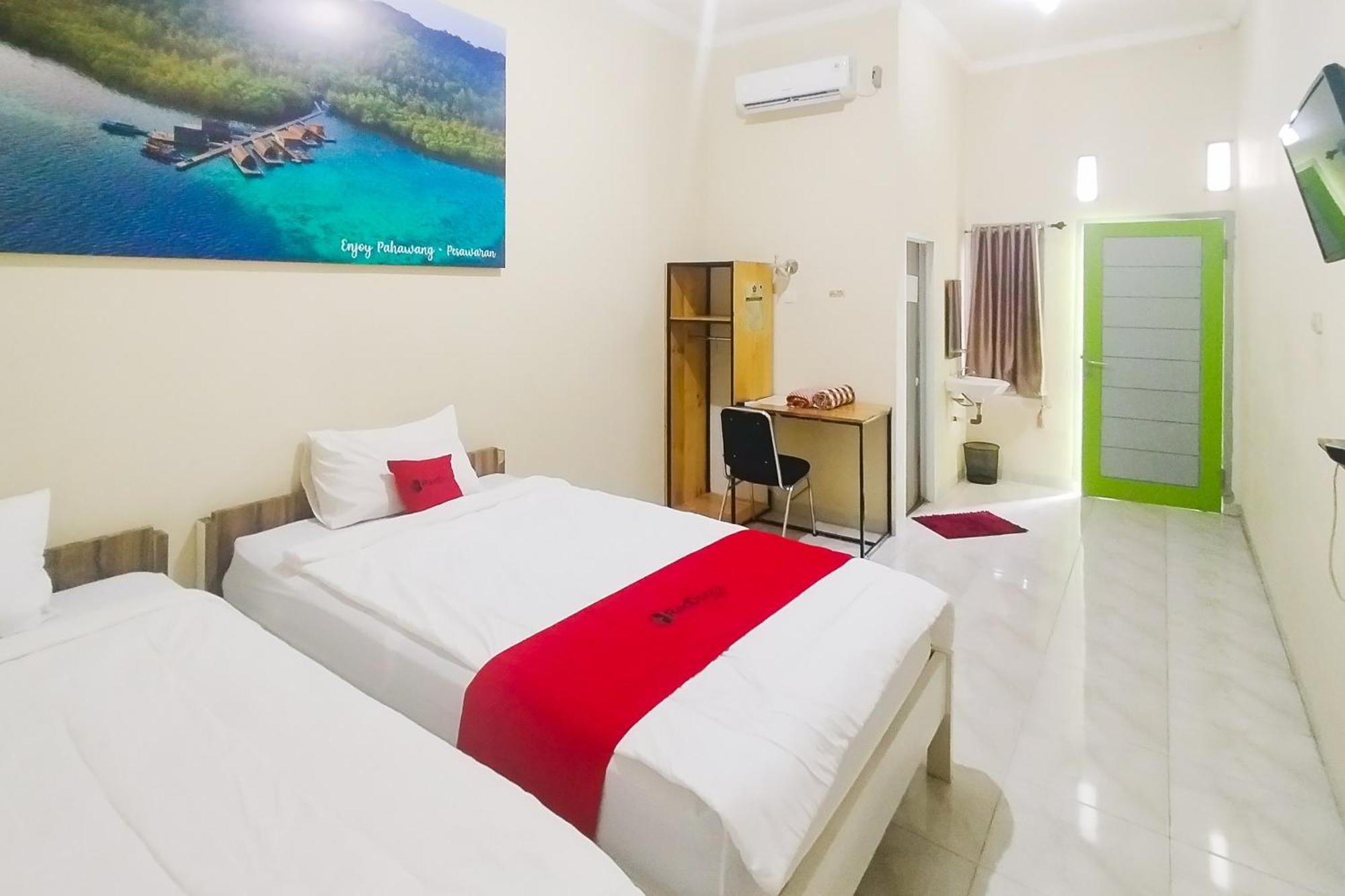 Reddoorz Syariah At Shakira Alesha Enggal Hotel Bandar Lampung Buitenkant foto