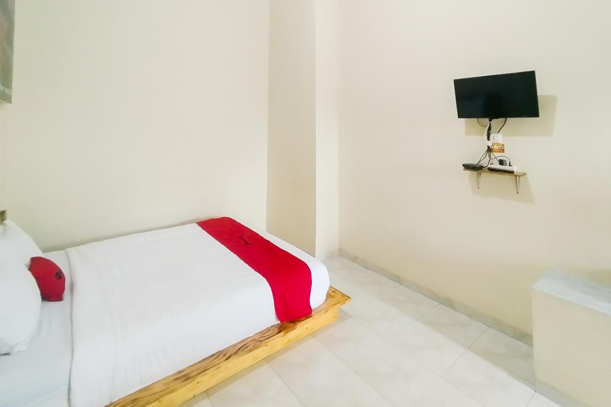 Reddoorz Syariah At Shakira Alesha Enggal Hotel Bandar Lampung Buitenkant foto