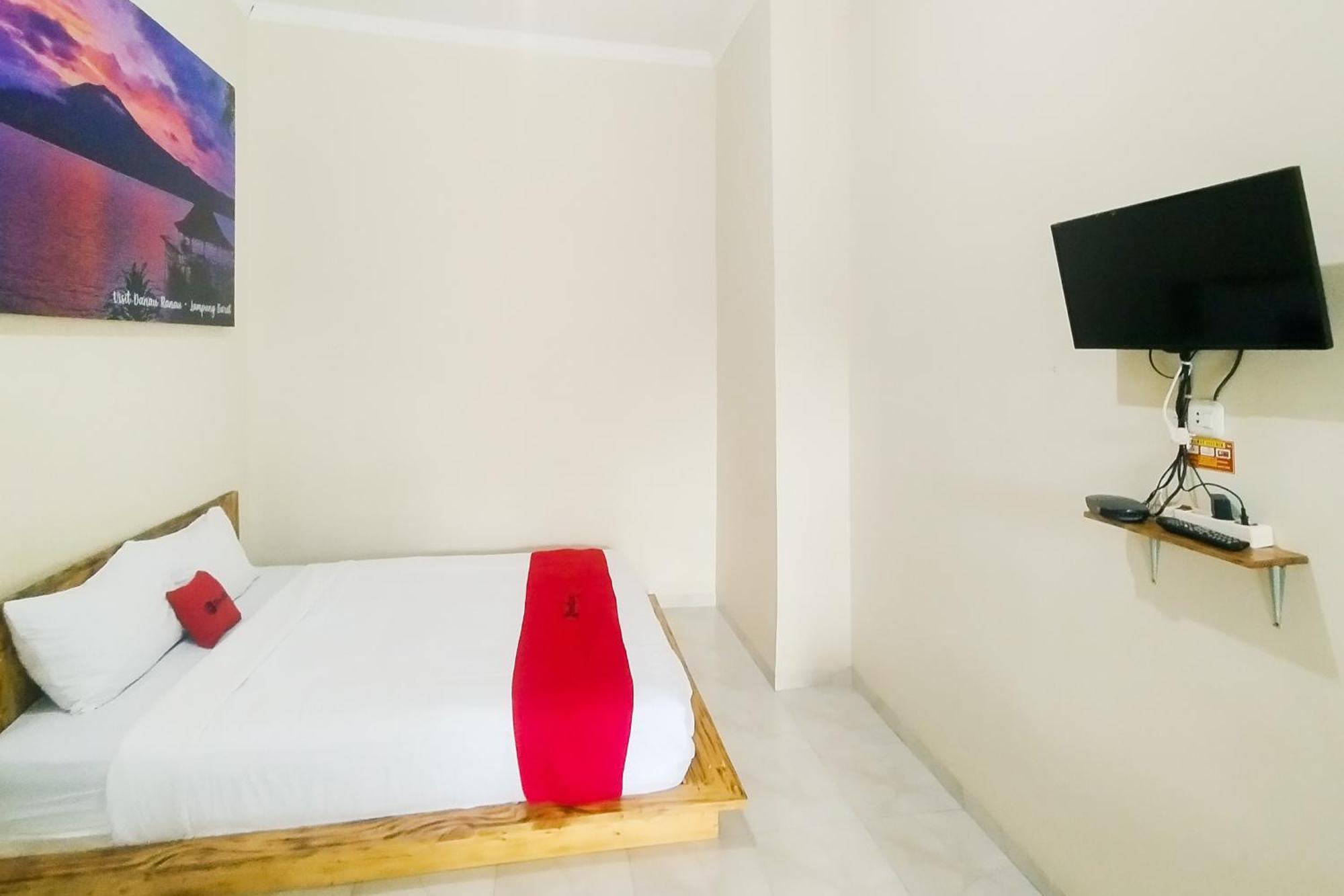 Reddoorz Syariah At Shakira Alesha Enggal Hotel Bandar Lampung Buitenkant foto